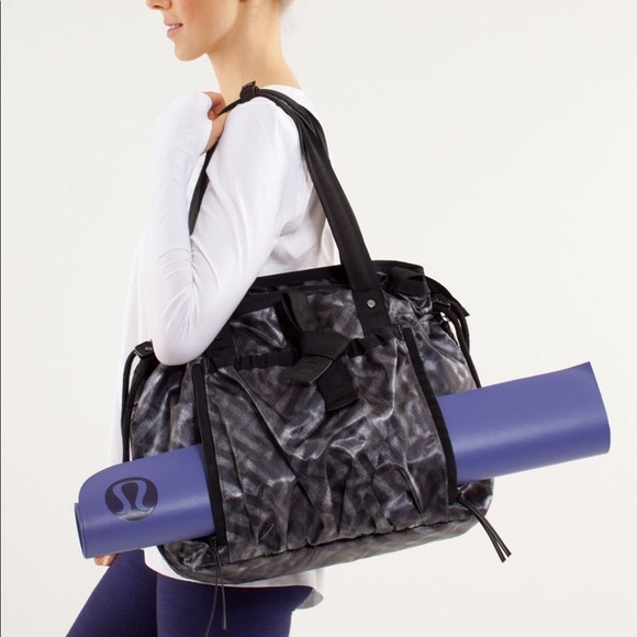 Lululemon Om Tote